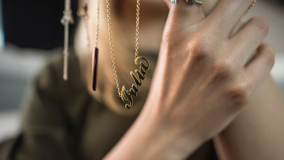 What is a Gold fearless necklace, and Why is it Such a Popular Fashion Statement?